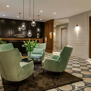 *** Hotel Eye- Boutique Suites, By Bqa Hongrie