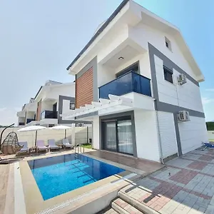 Villa Atlas 14